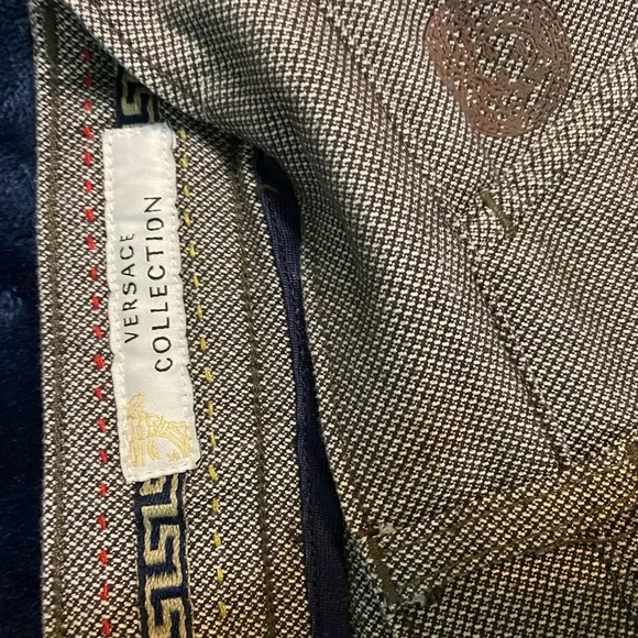 Versace - Picture 7 of 9